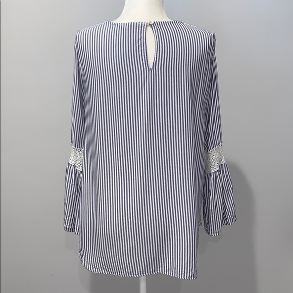 Jane and Delancey Striped Top Size Medium - Picture 3 of 6